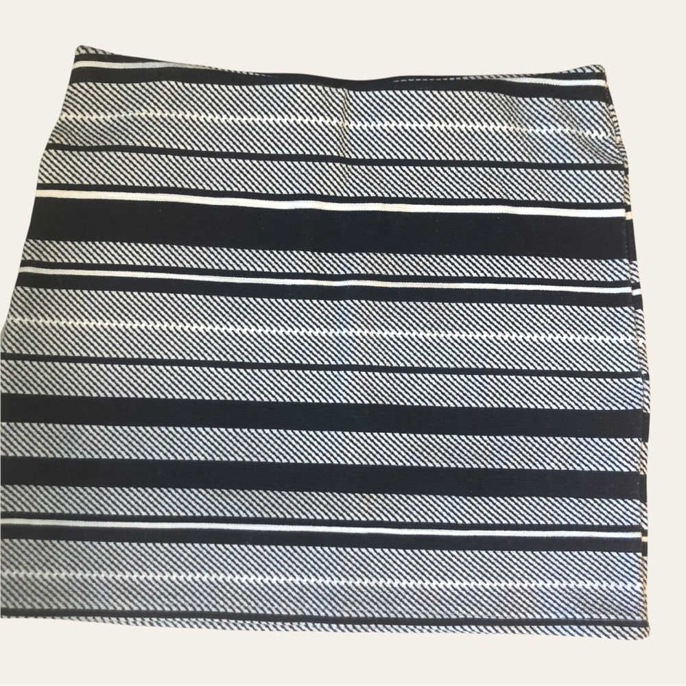 Mini skirt LOT of 2, dark denim zip and tie front and heavy thread stretch, Sz S - Picture 4 of 16